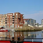 Bizstay Harbour IV